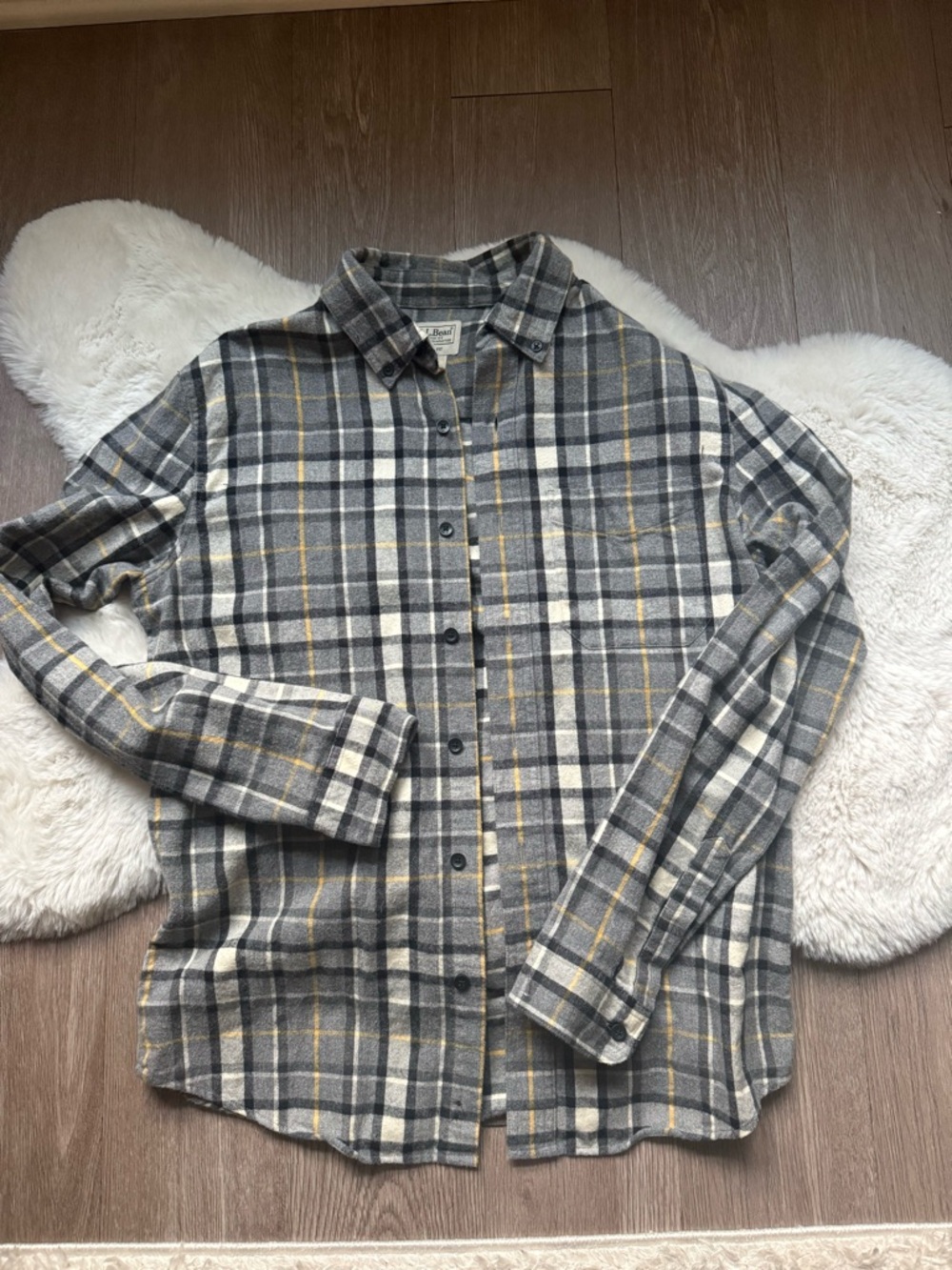 Men's Gray Plaid Button-Up Shirt with Yellow Accent Medium